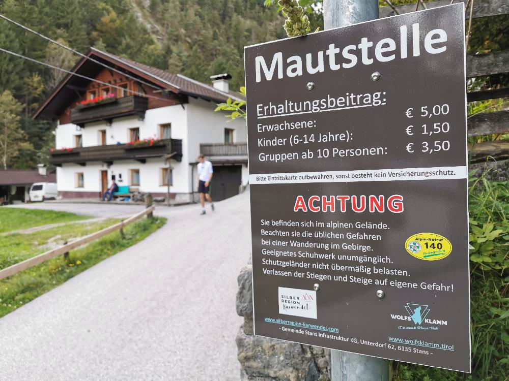 Eintritt Wolfsklamm - am Eingang der Klamm in Tirol