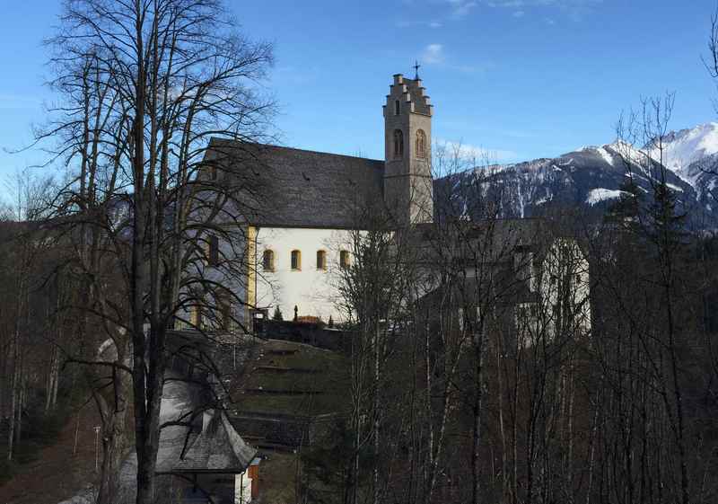 Die Kirche St. Georgenberg in Tirol 