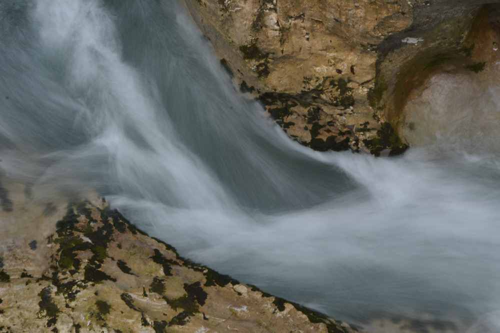 Die Leutascher Ache bringt das Wasser aus dem Wettersteingebirge in die Leutaschklamm