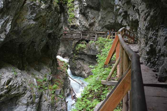 Von Stans wandern in Tirol durch die Klamm: Die Wolfsklamm im Karwendel