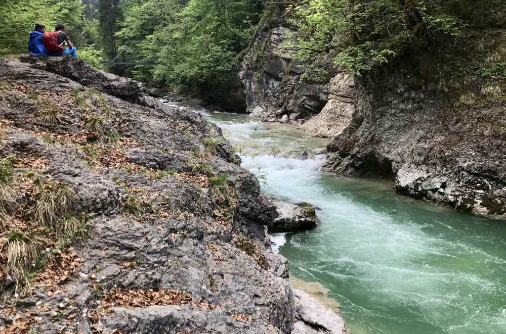 Türkisgrün ist das Wasser der Tiefenbachklamm in Tirol!