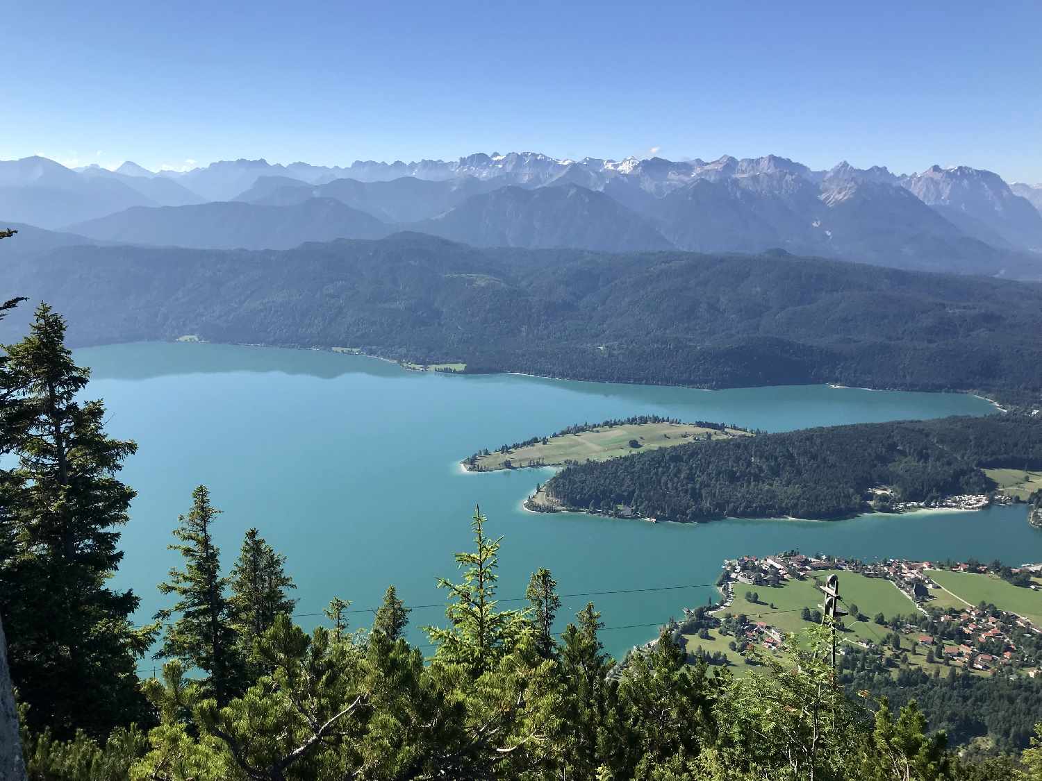 Blick vom Herzogstand auf den Walchensee