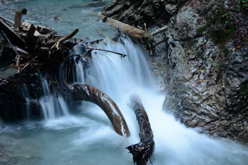 Dem frischen Wasser aus dem Karwendel könnte man stundenlang zuschauen