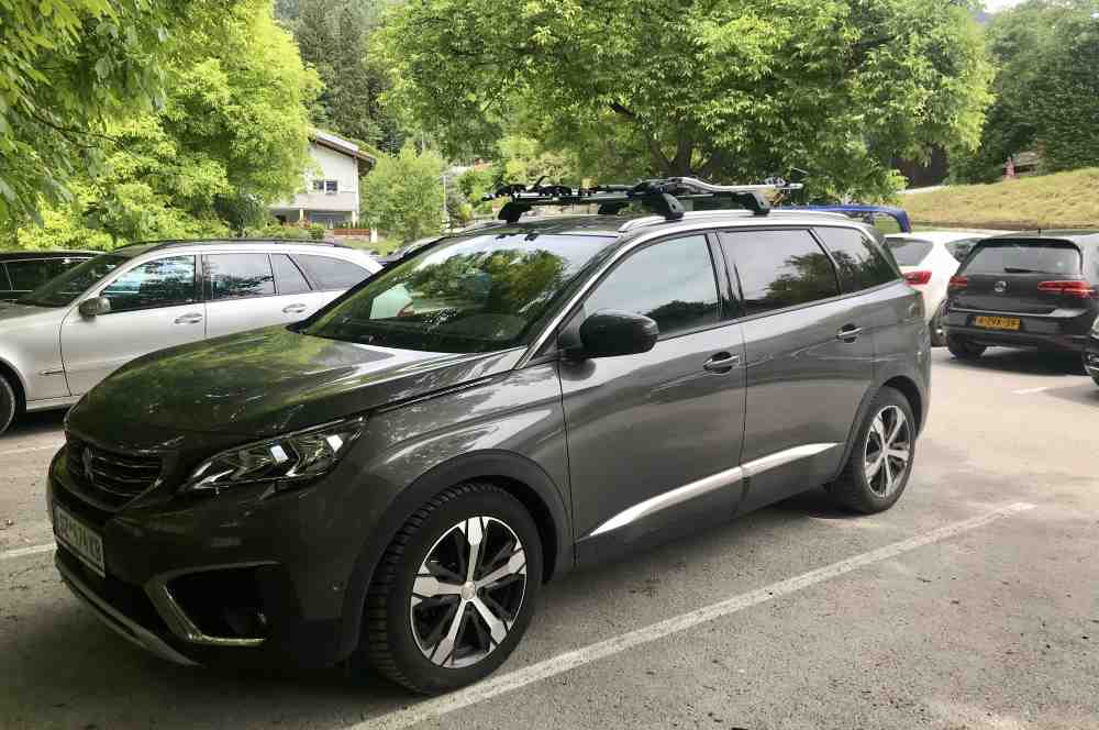 Der kostenpflichtige Wolfsklamm Parkplatz in Stans