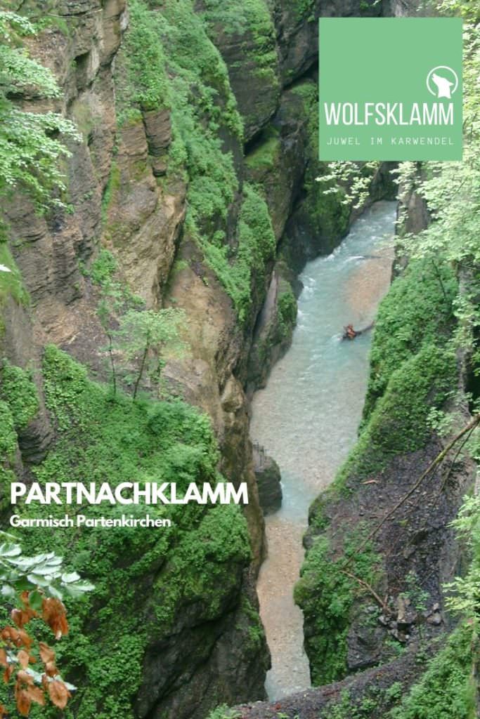 Eiserne Brücke: Der Blick in die Partnachklamm