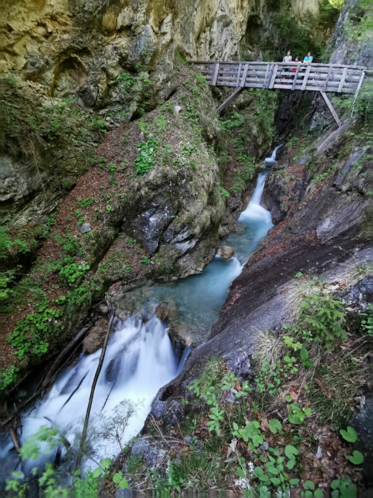 Wolfsklamm Öffnungszeiten: die beste Zeit für die Wolfsklamm Wanderung durch den Klammsteig ab Stans: Mai bis September 