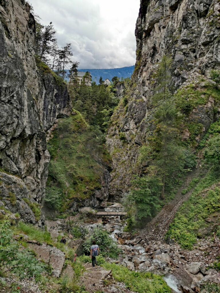 Der Blick durch die Ehnbachklamm Richtung Zirl