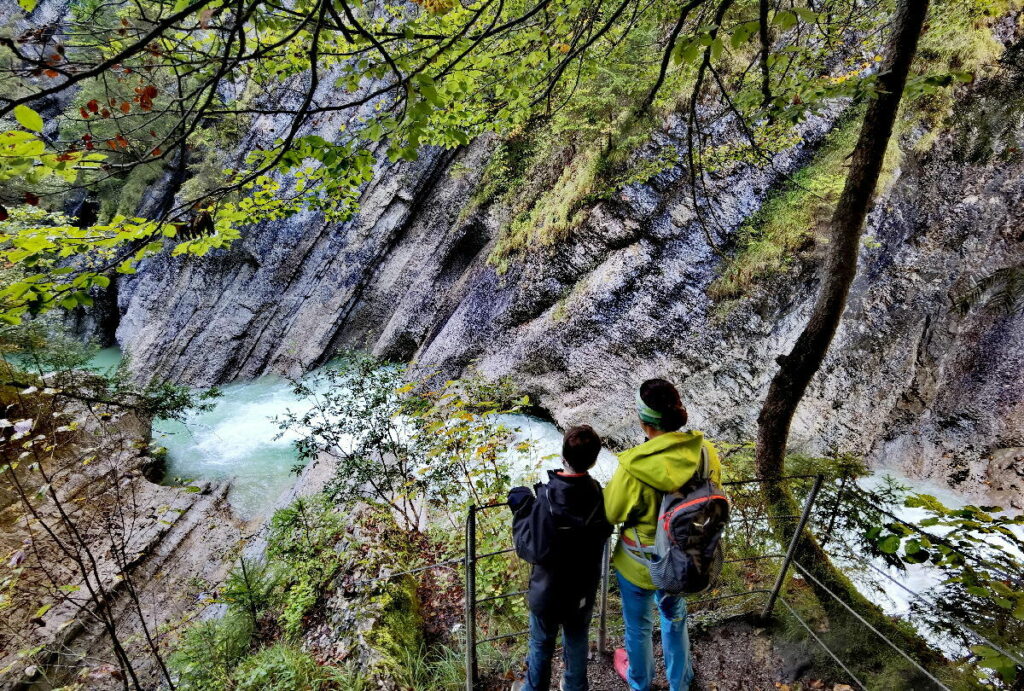 Durch das Naturjuwel Tiefenbachklamm wandern