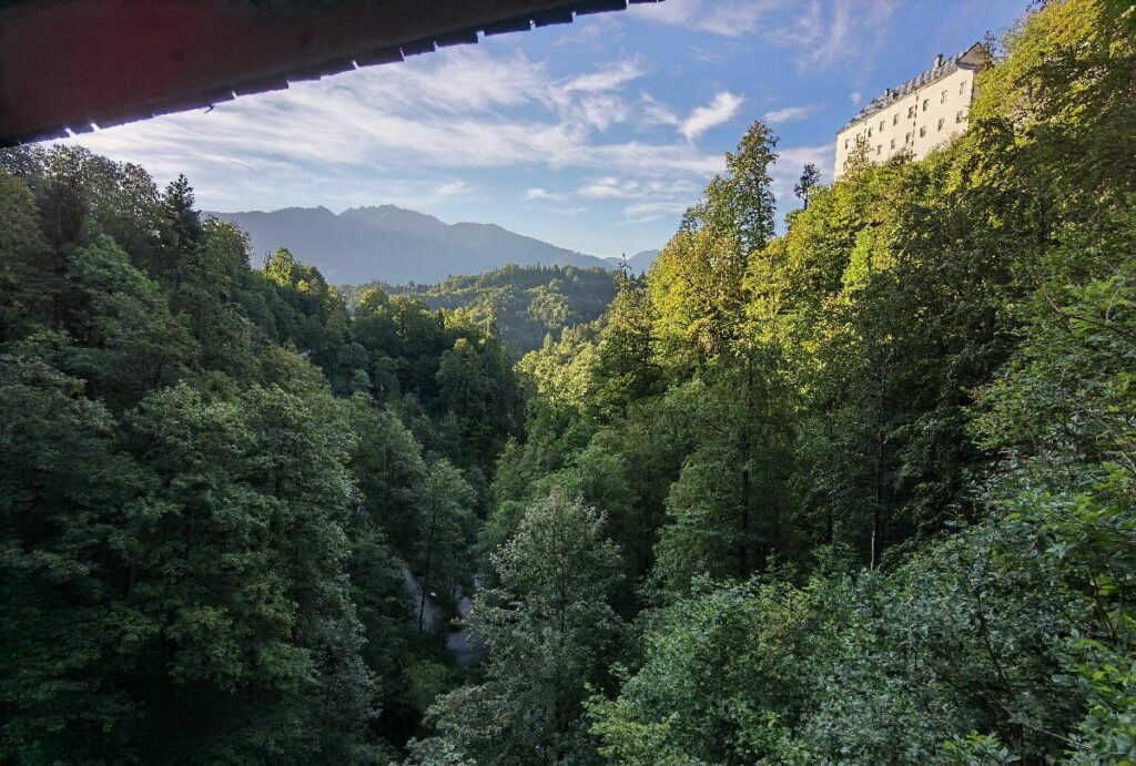 Blick von der Brücke zum Kloster St. Georgenberg