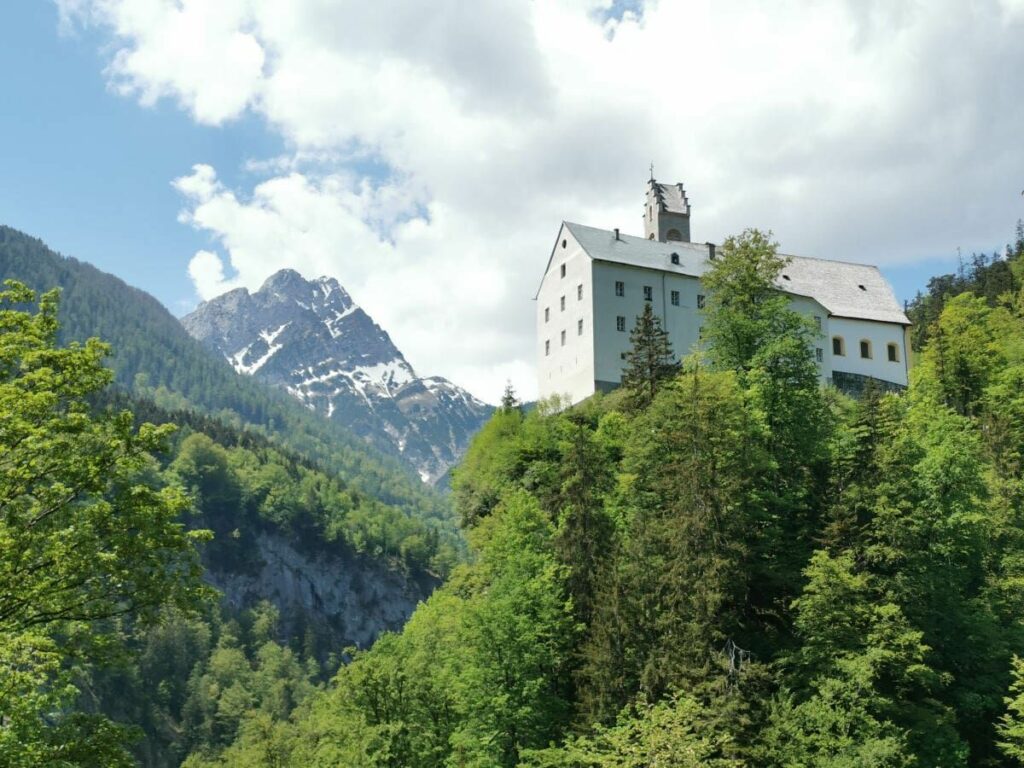 Hier oben findet die St. Georgenberg Messe statt