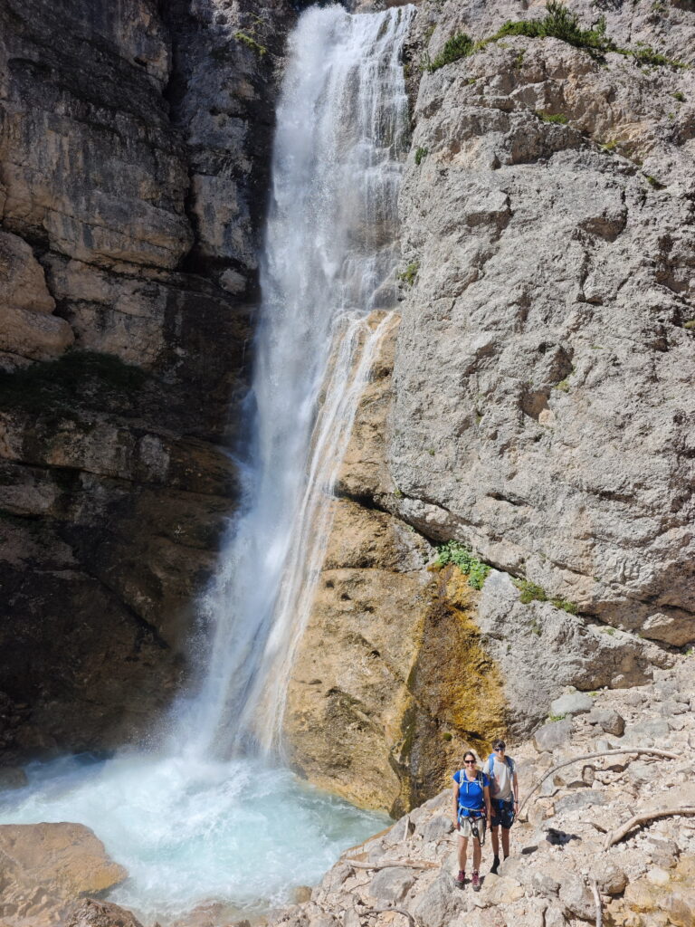 Alpen Sehenswürdigkeiten Cascate di Fanes in den Dolomiten
